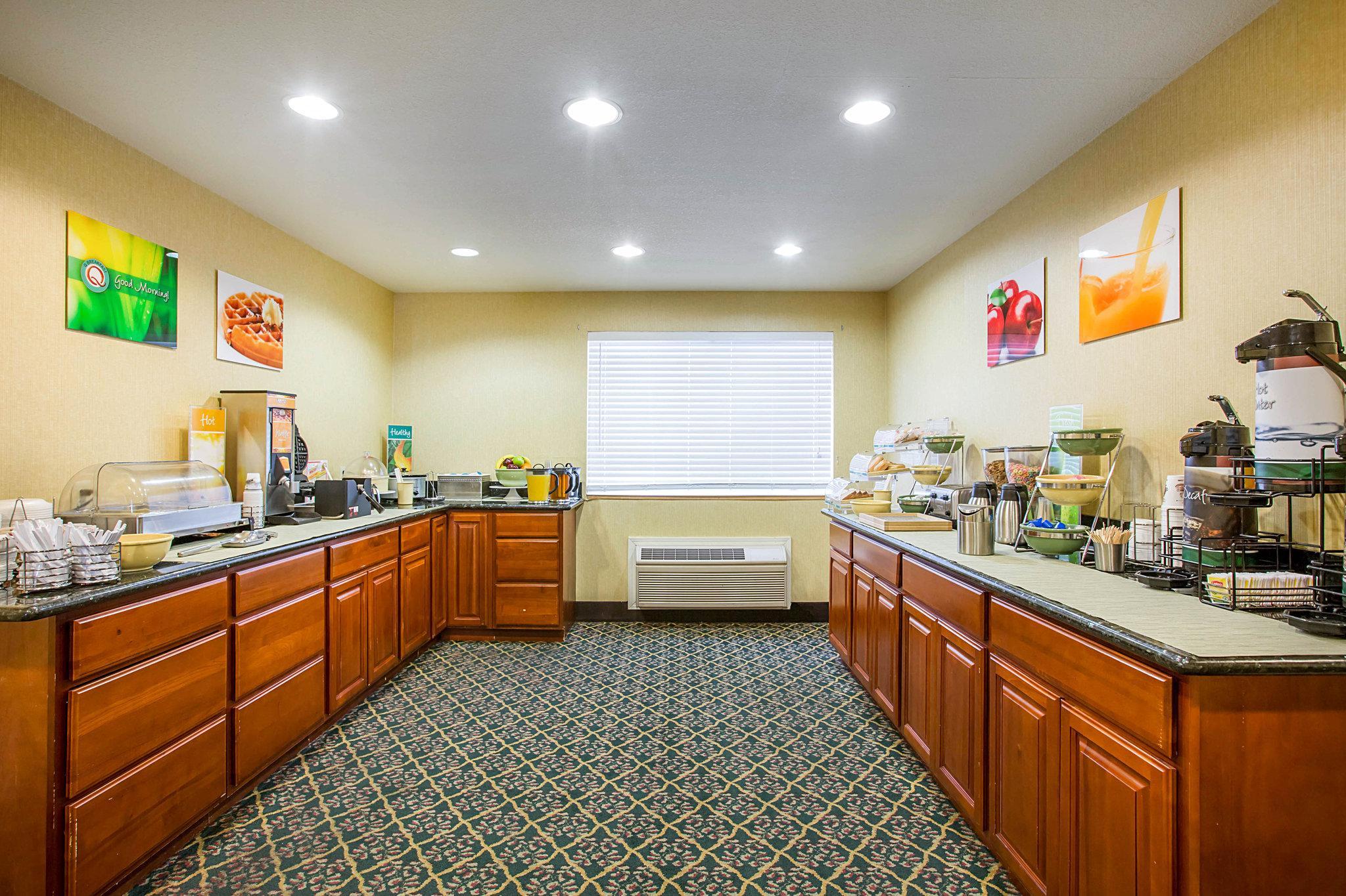 Quality Inn & Suites Уид Экстерьер фото