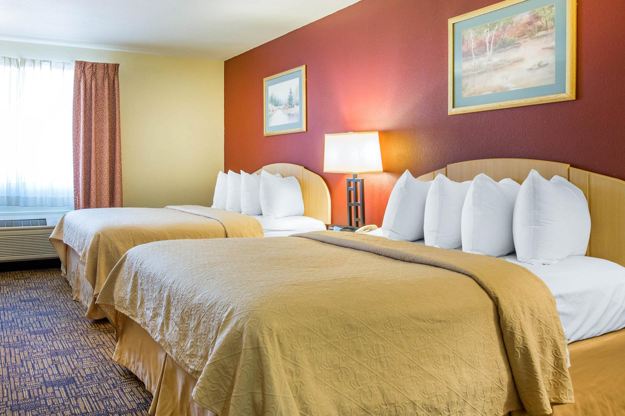 Quality Inn & Suites Уид Экстерьер фото