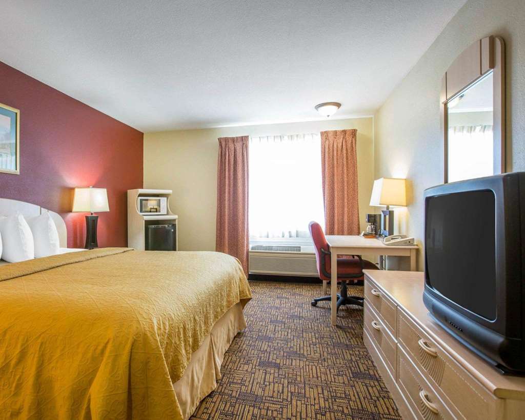 Quality Inn & Suites Уид Экстерьер фото